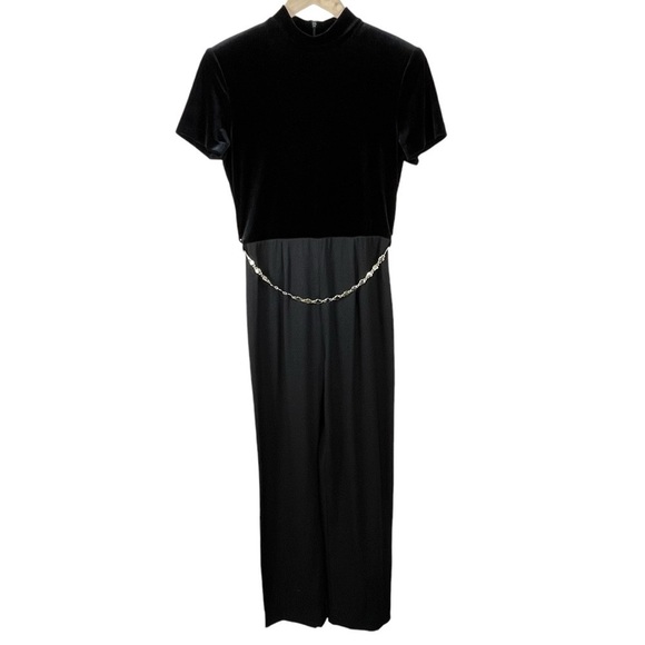 Vintage Y2K Scarlett Black Velvet Jumpsuit w/Detachable Silvertone Belt Sz. 7/8 - Picture 1 of 10